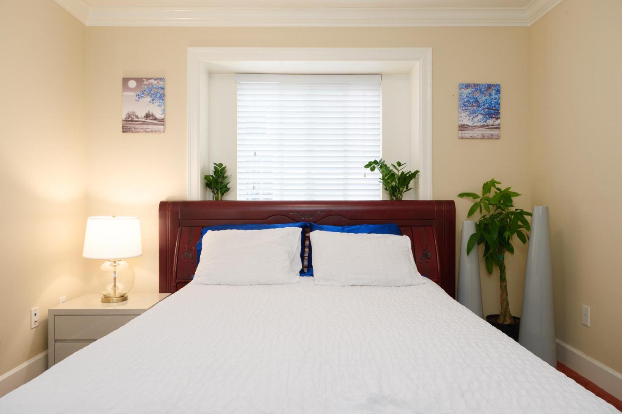 Cambie & 61St Ave Homestay Vancouver Ngoại thất bức ảnh