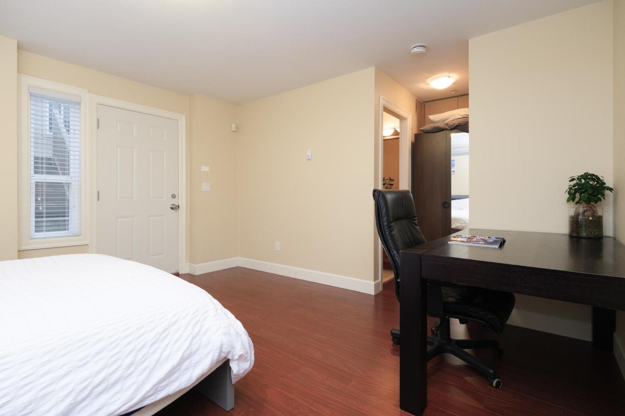 Cambie & 61St Ave Homestay Vancouver Ngoại thất bức ảnh